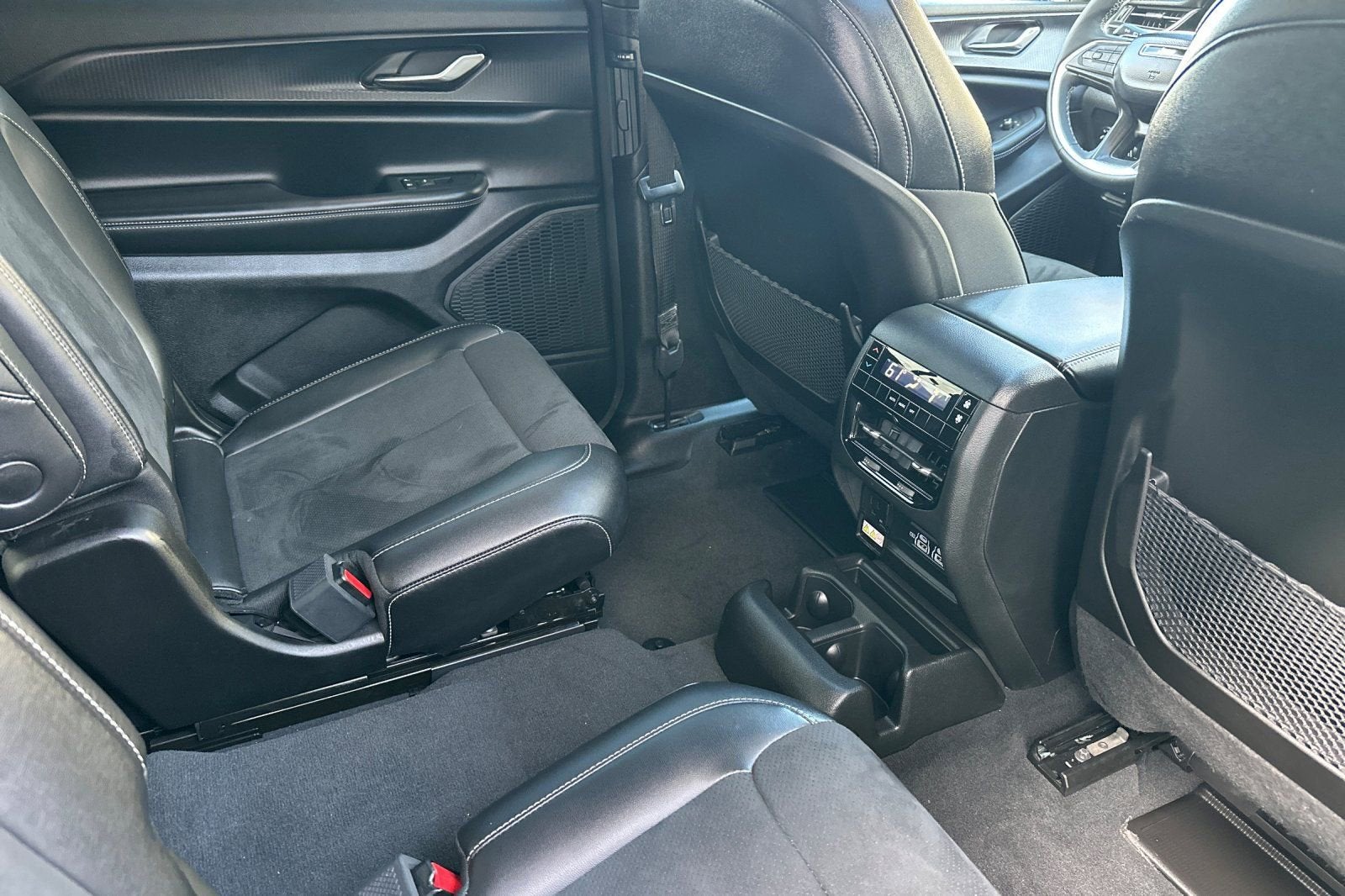 2025 Jeep Grand Cherokee L Altitude X 4x2