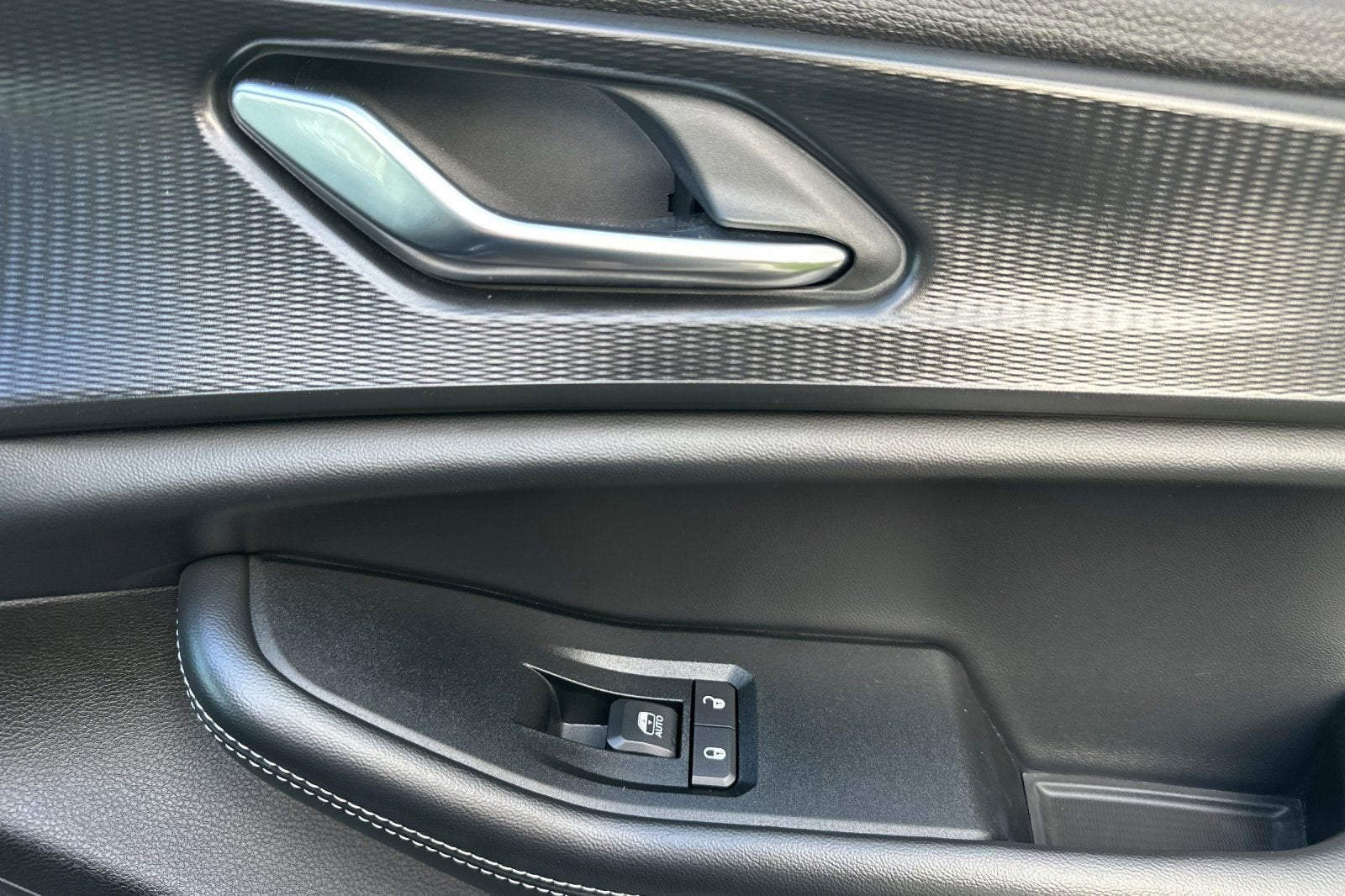 2025 Jeep Grand Cherokee L Altitude X 4x2