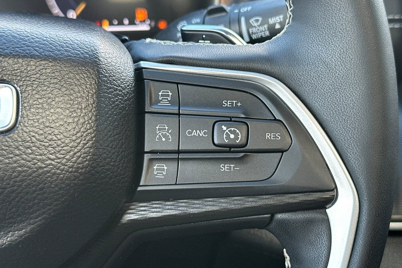 2025 Jeep Grand Cherokee L Altitude X 4x2