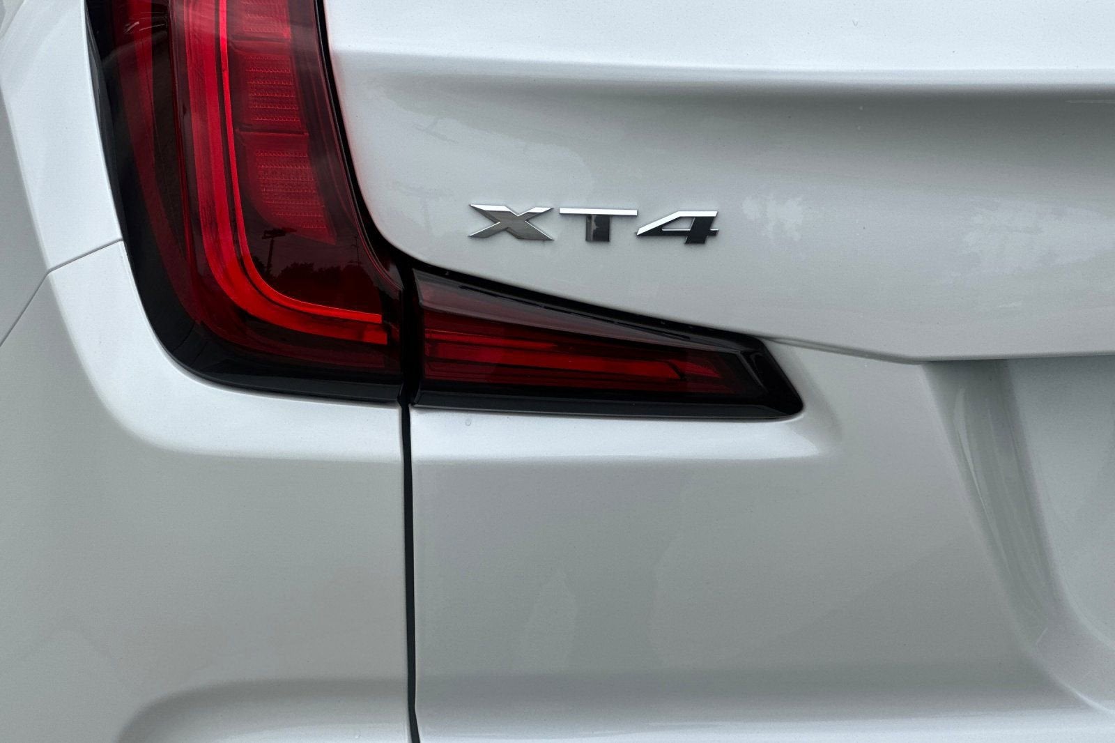2023 Cadillac XT4 Luxury