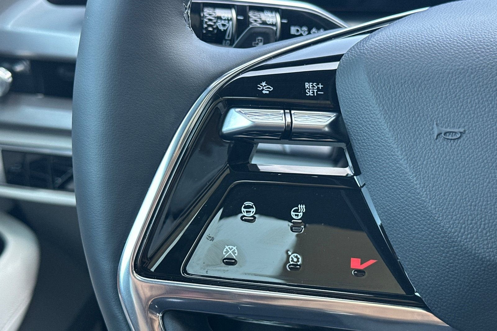 2026 Cadillac VISTIQ Luxury