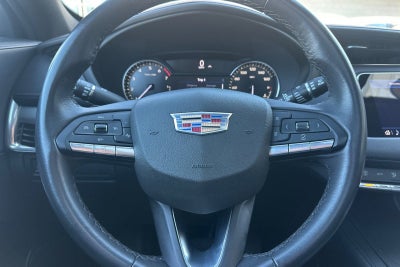 2023 Cadillac XT4 Premium Luxury