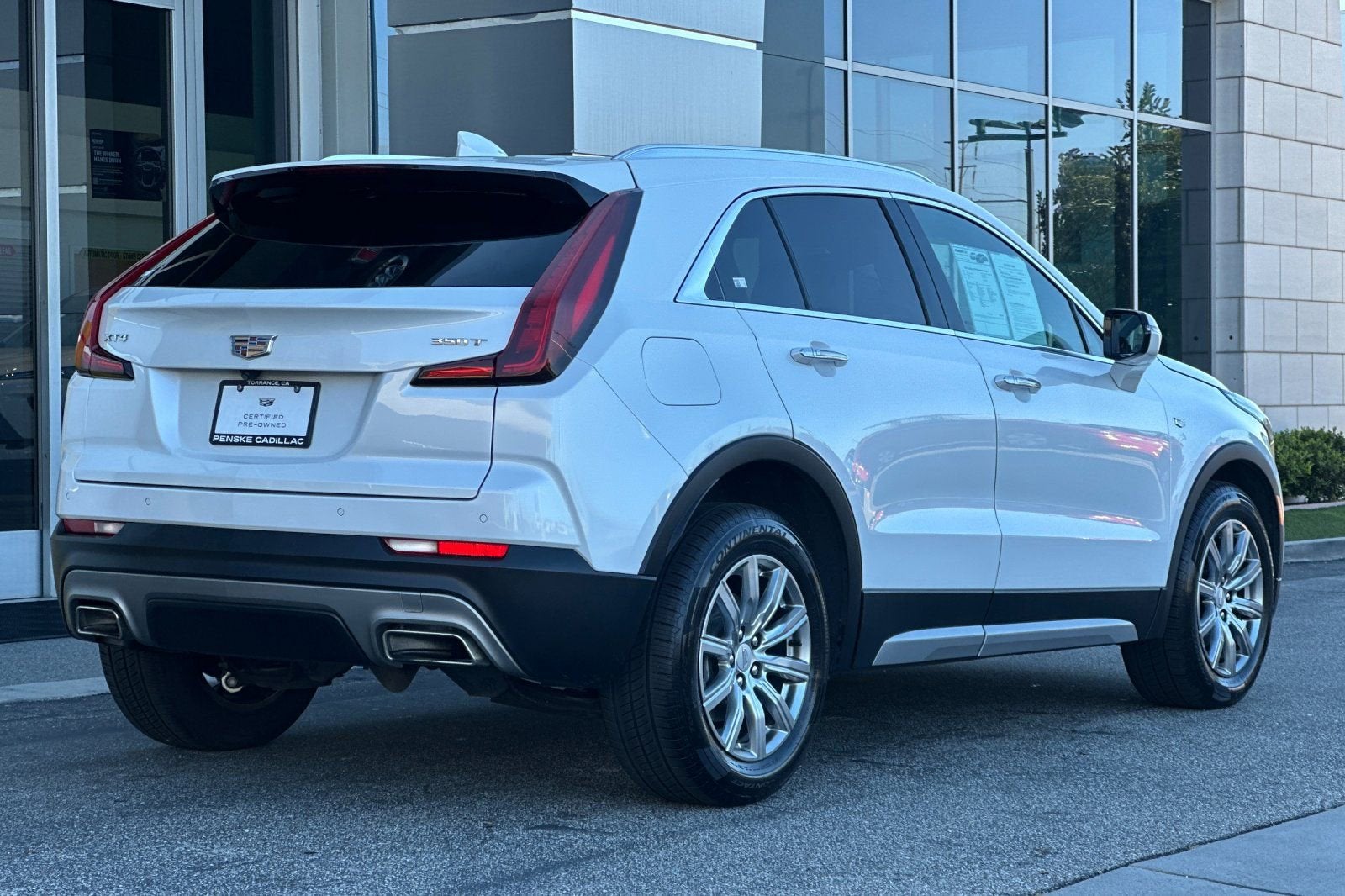 2023 Cadillac XT4 Premium Luxury