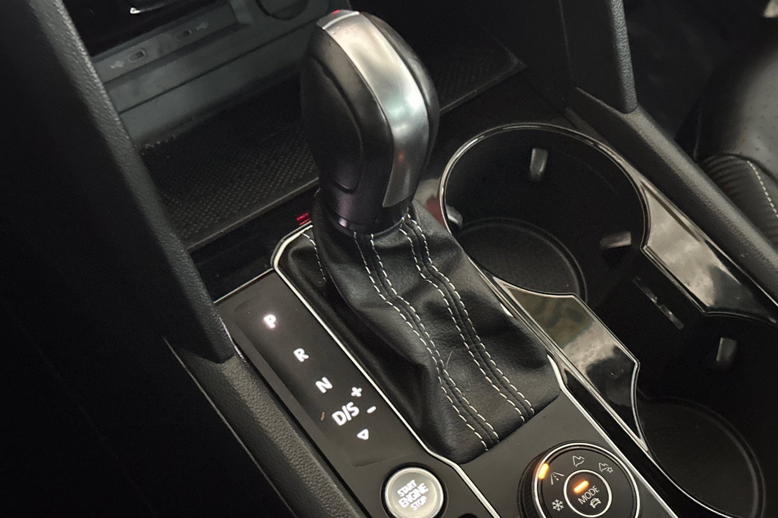 2022 Volkswagen Atlas Cross Sport 3.6L V6 SEL R-Line