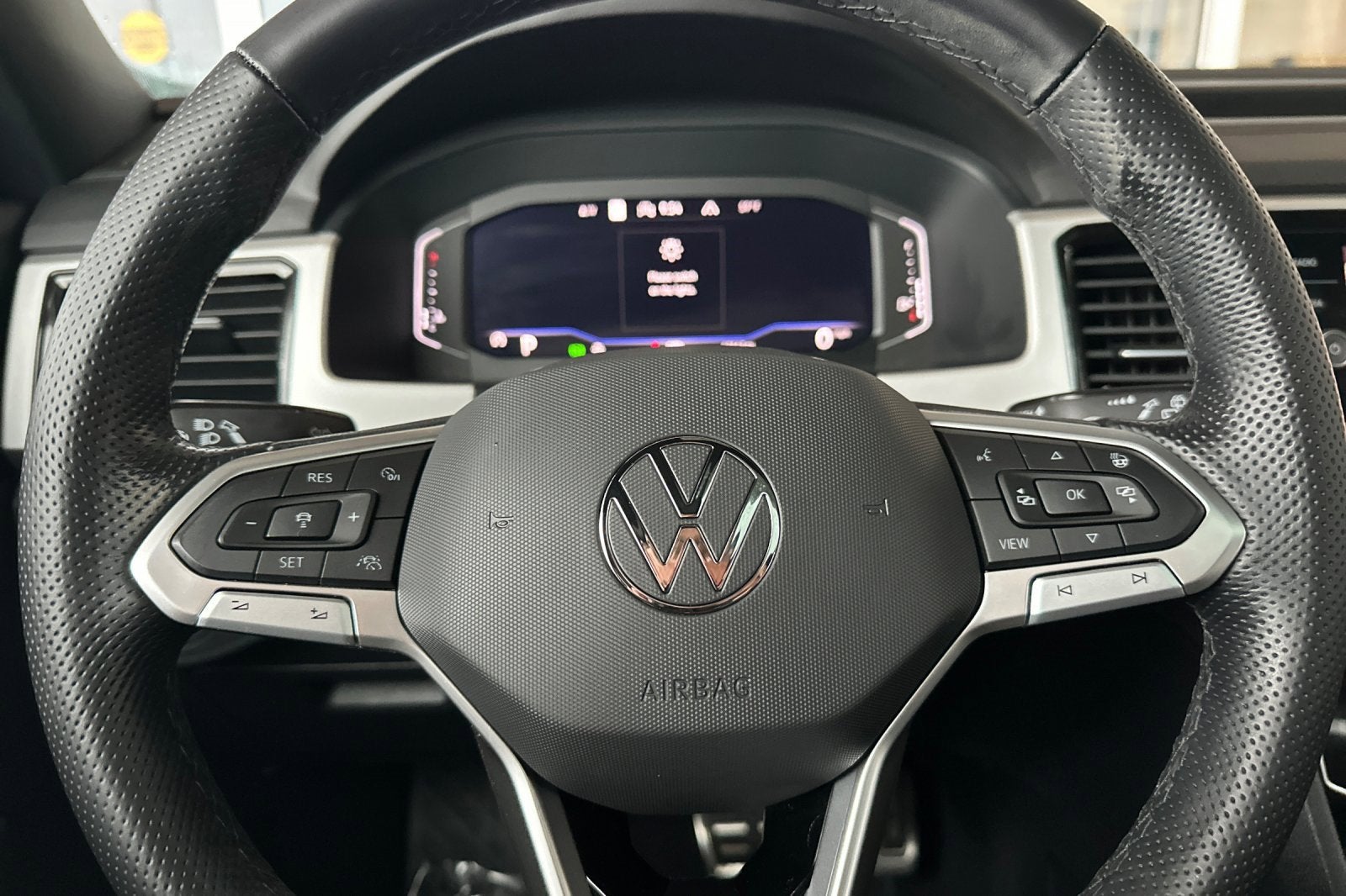 2022 Volkswagen Atlas Cross Sport 3.6L V6 SEL R-Line