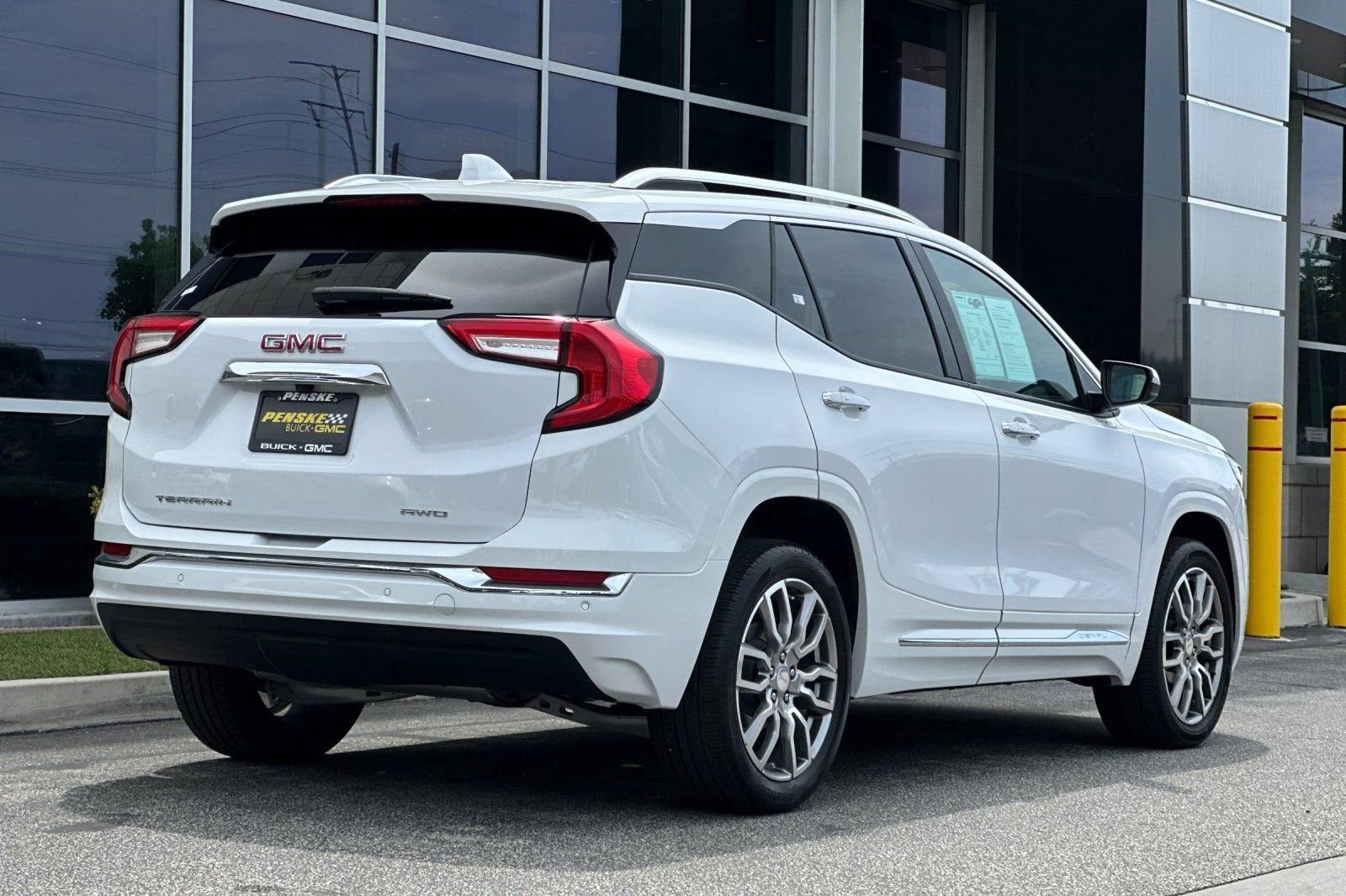 2024 GMC Terrain Denali