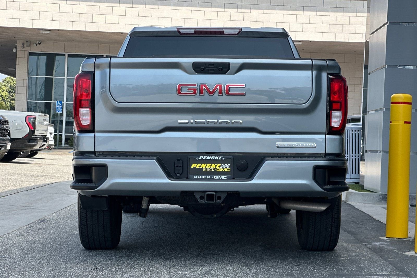 2023 GMC Sierra 1500 Elevation
