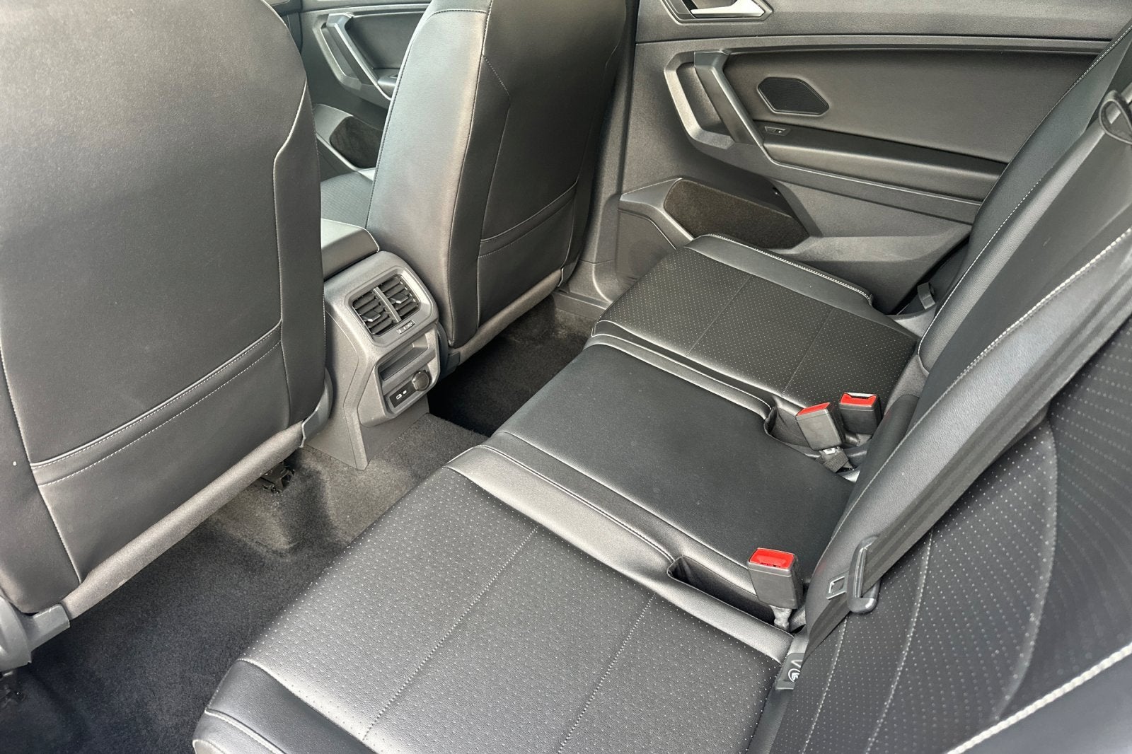 2021 Volkswagen Tiguan 2.0T SE R-Line Black