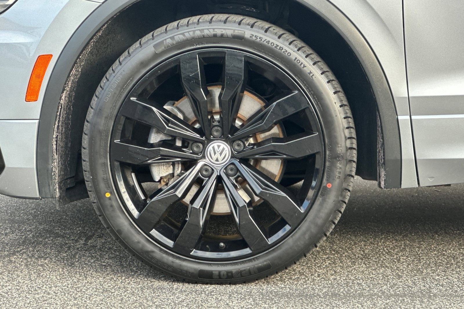 2021 Volkswagen Tiguan 2.0T SE R-Line Black