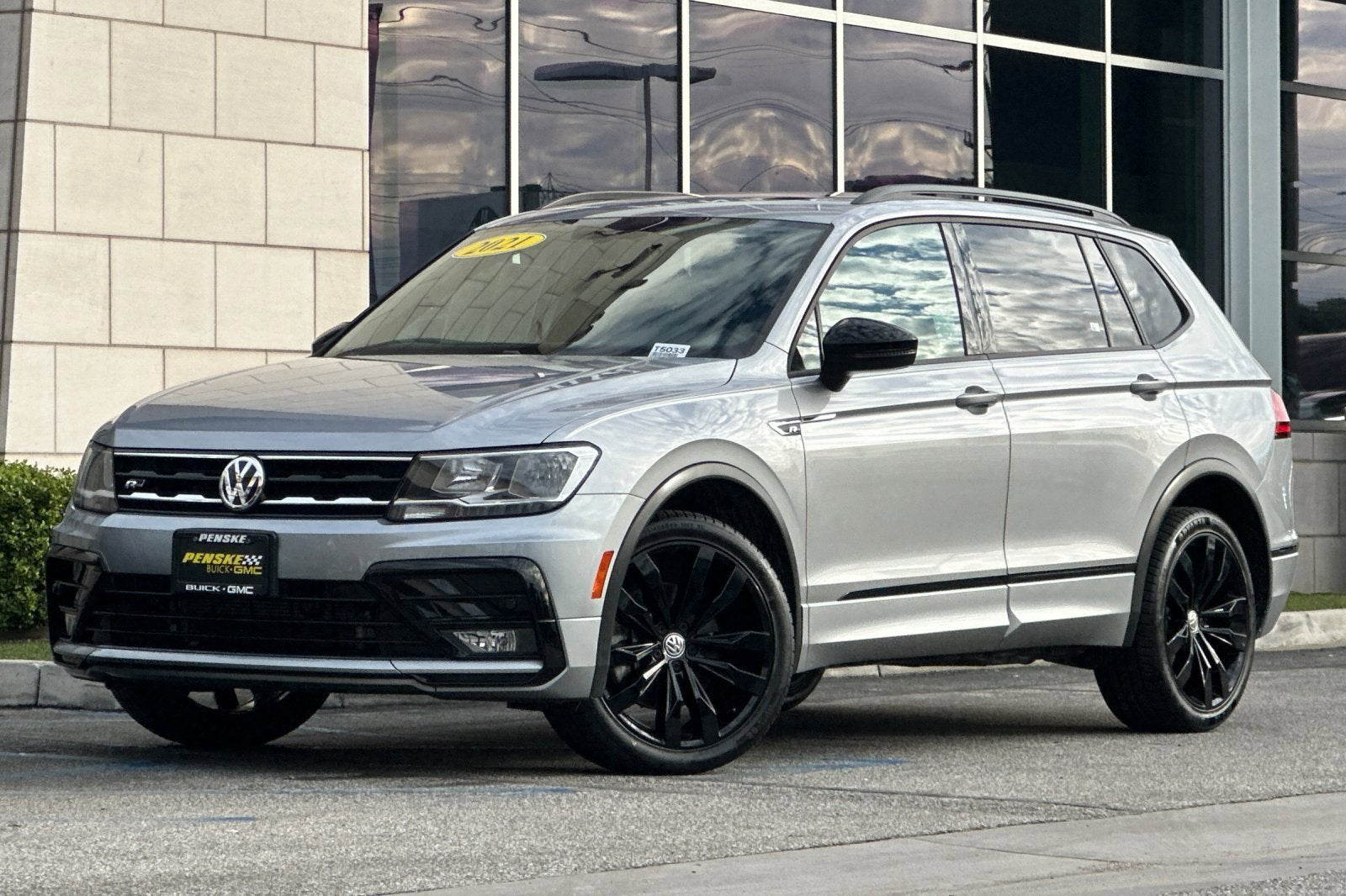 2021 Volkswagen Tiguan 2.0T SE R-Line Black