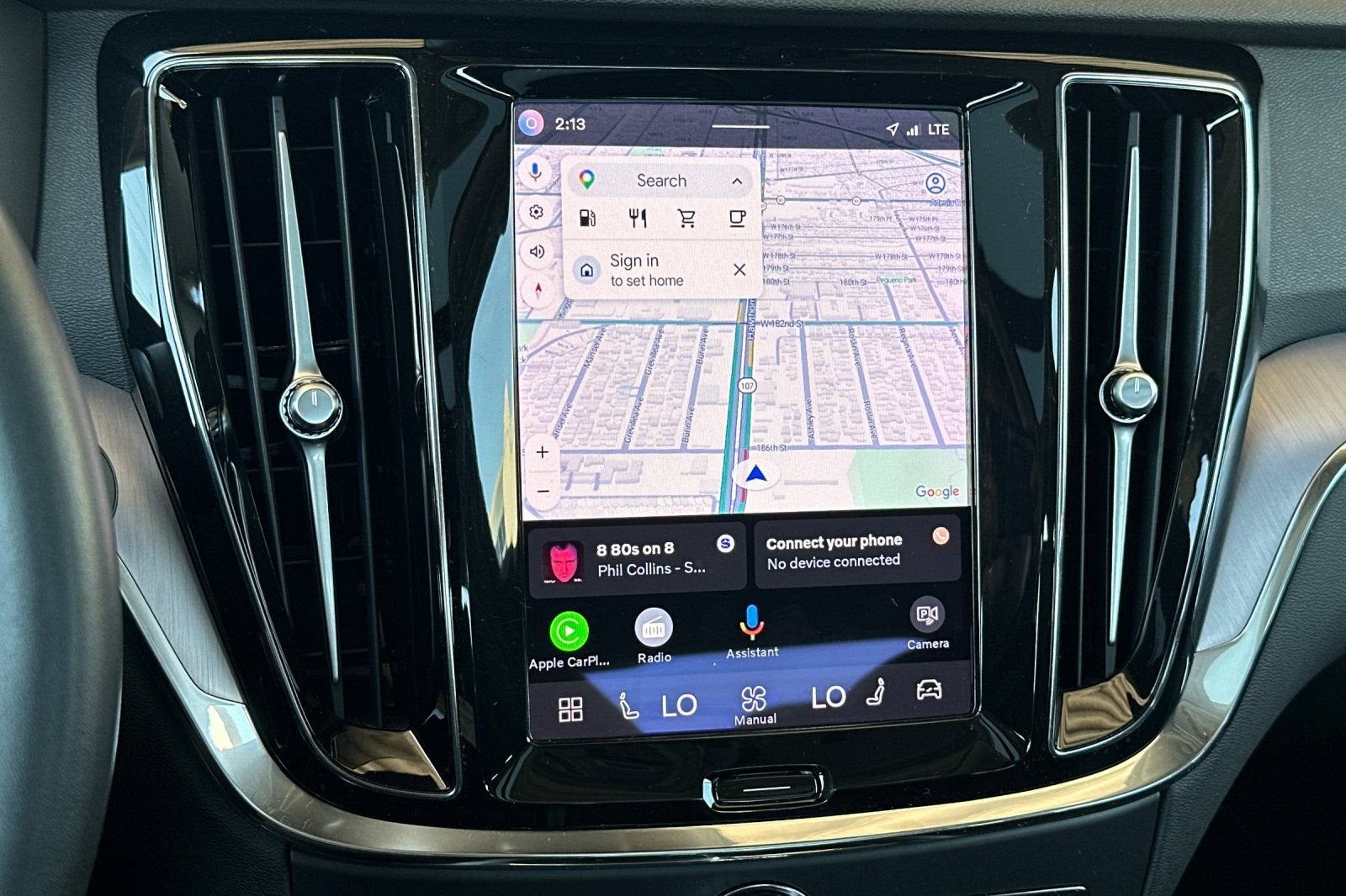 2024 Volvo S60 Core Dark Theme