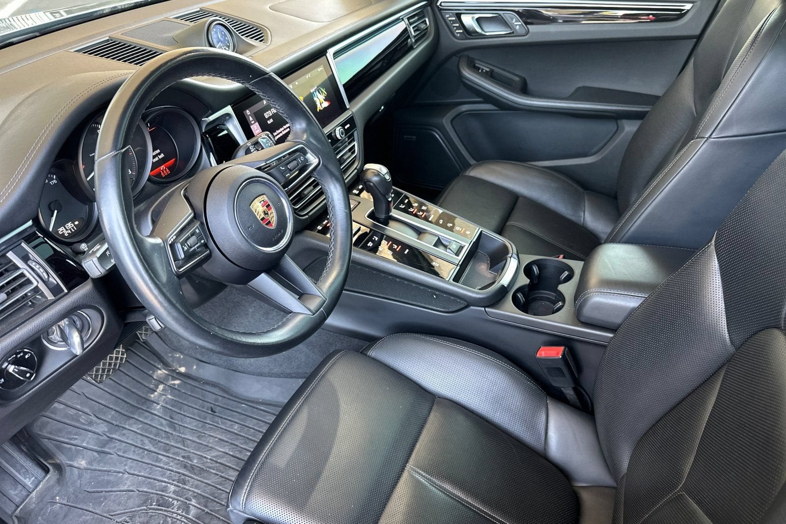 2024 Porsche Macan NA