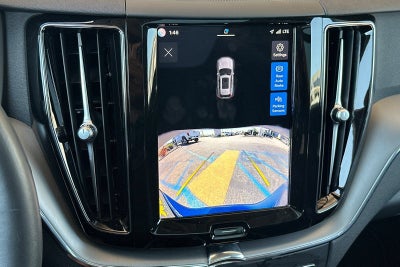 2024 Volvo XC60 Core Dark Theme