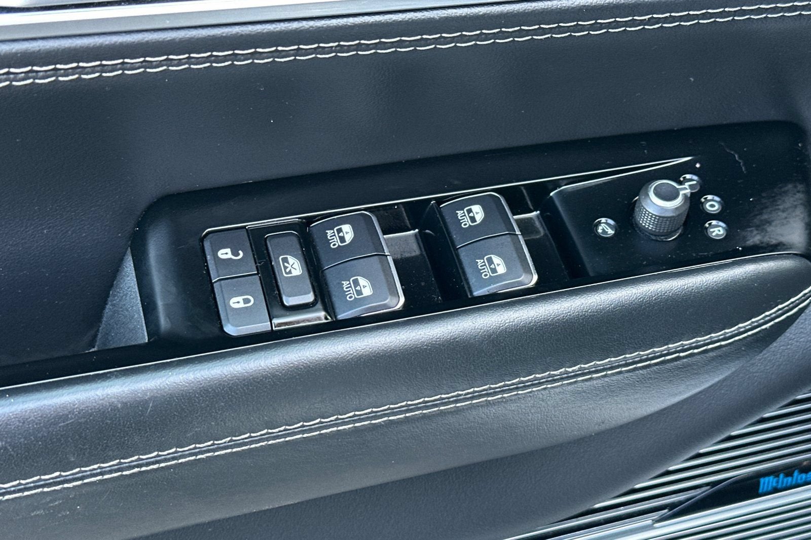 2023 Jeep Grand Wagoneer Series II