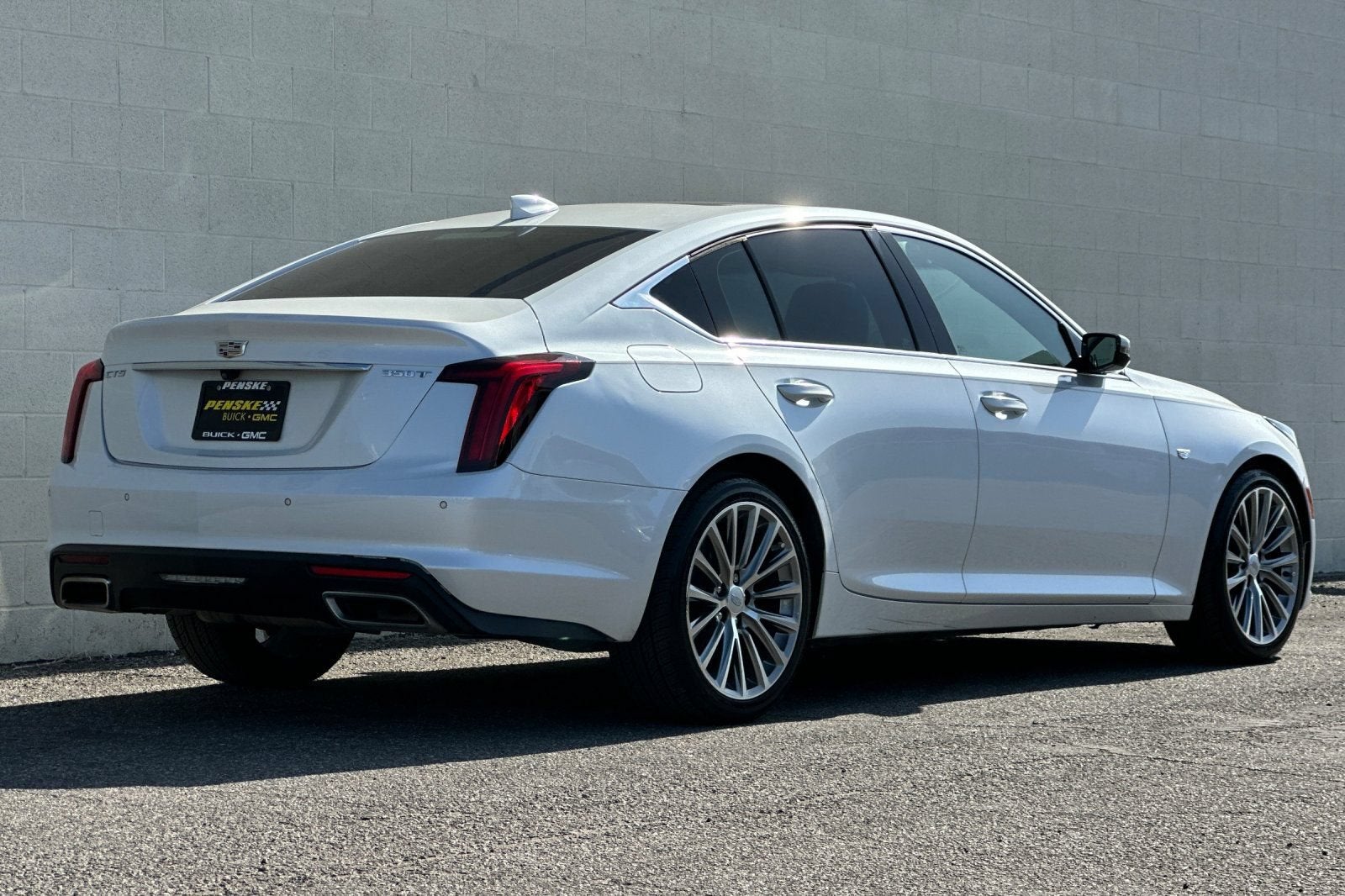 2023 Cadillac CT5 Premium Luxury
