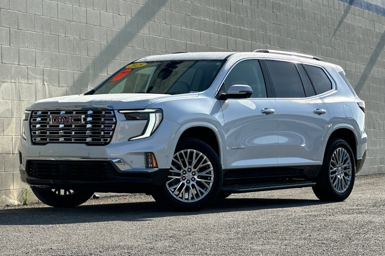 2025 GMC Acadia Denali