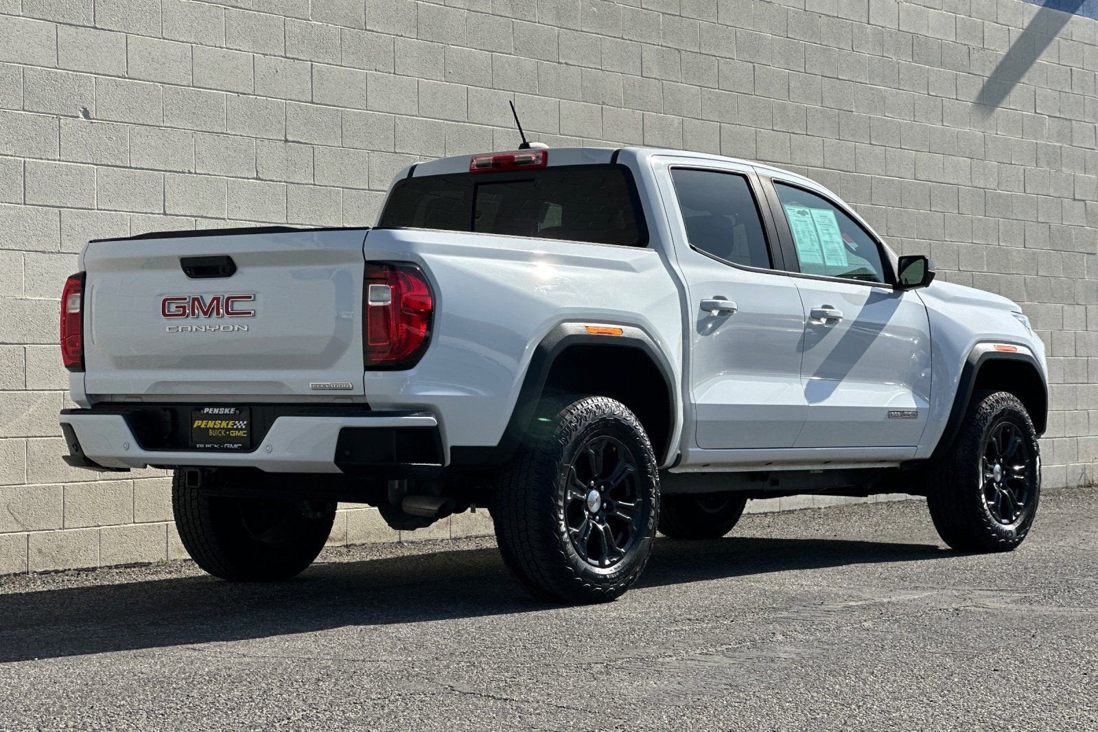 2023 GMC Canyon Elevation