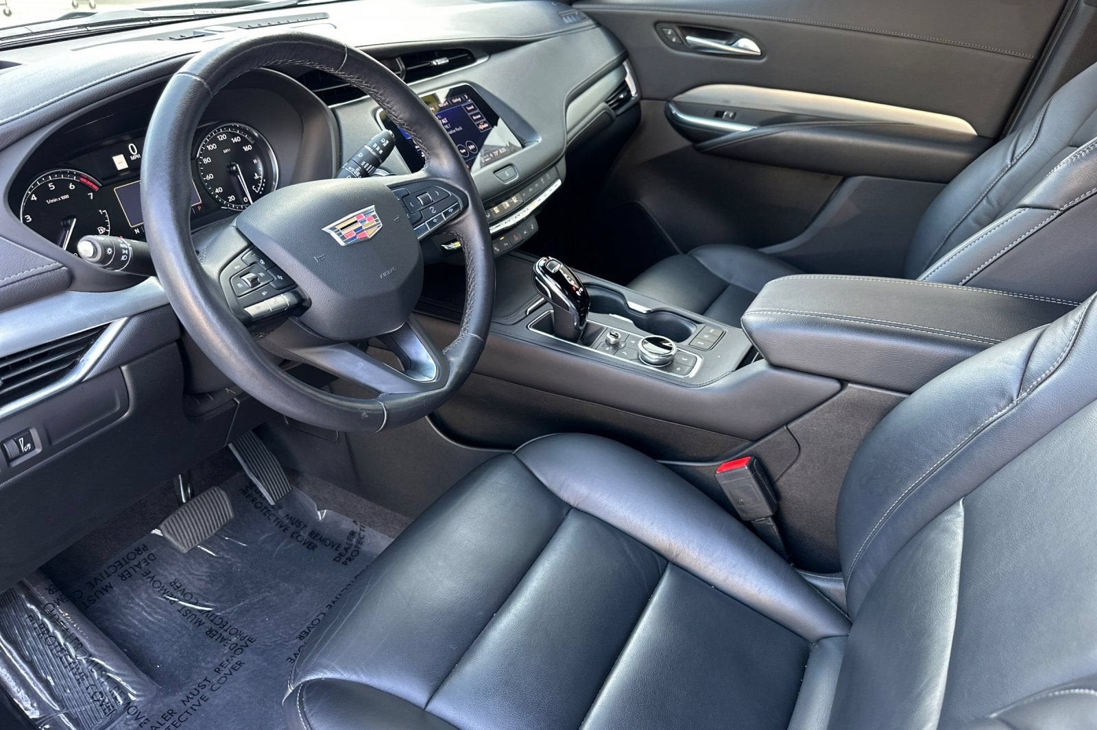 2023 Cadillac XT4 FWD Premium Luxury