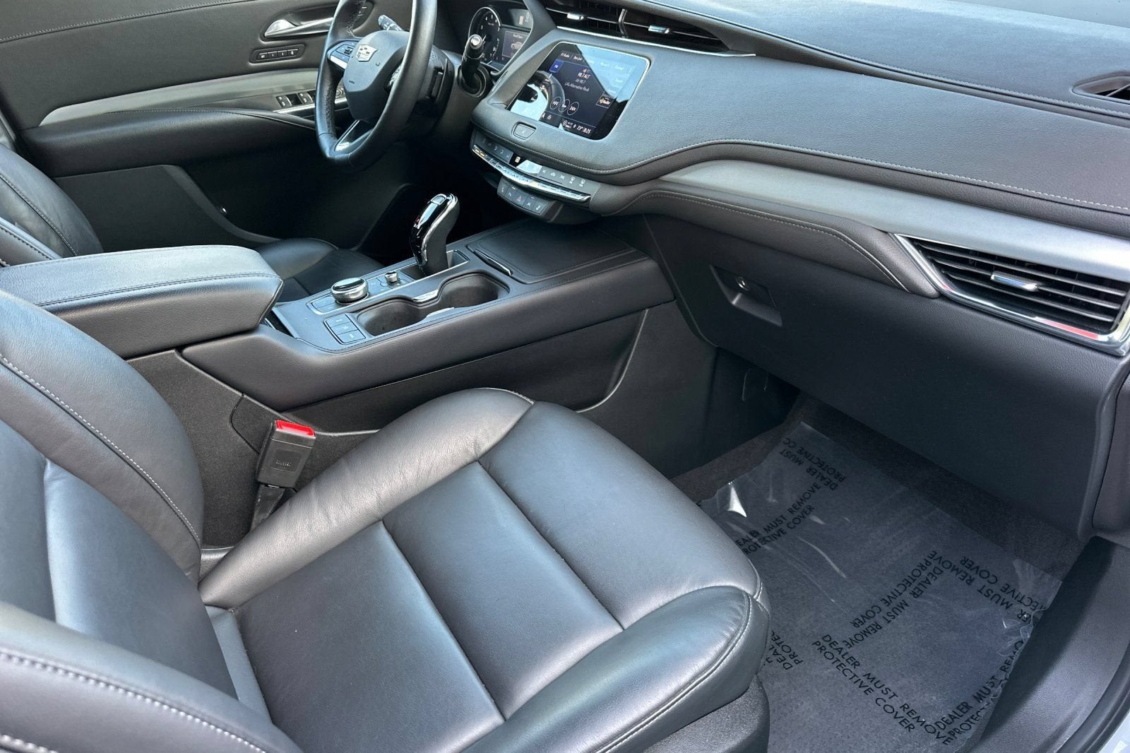 2023 Cadillac XT4 FWD Premium Luxury