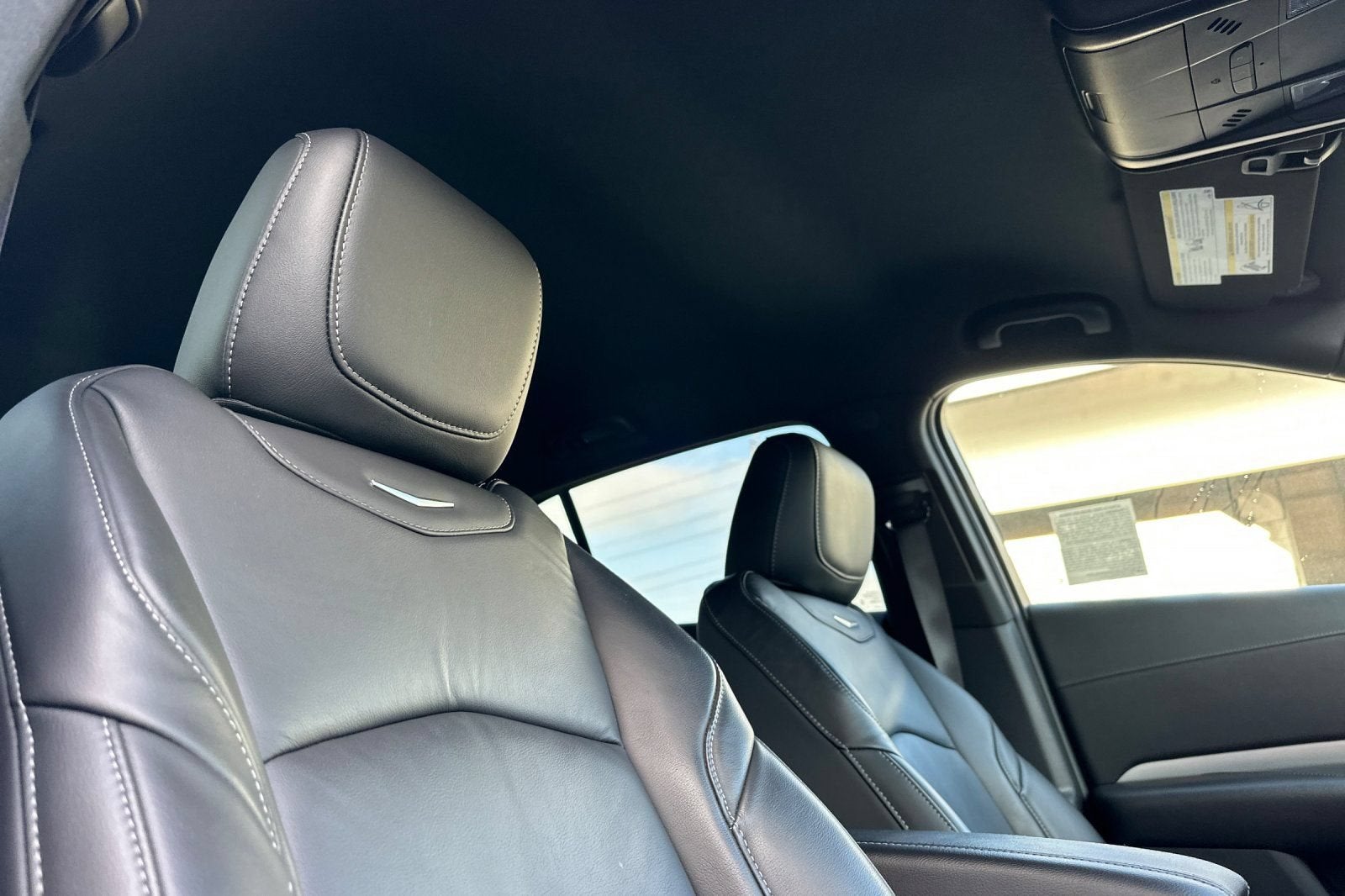 2023 Cadillac XT4 FWD Premium Luxury