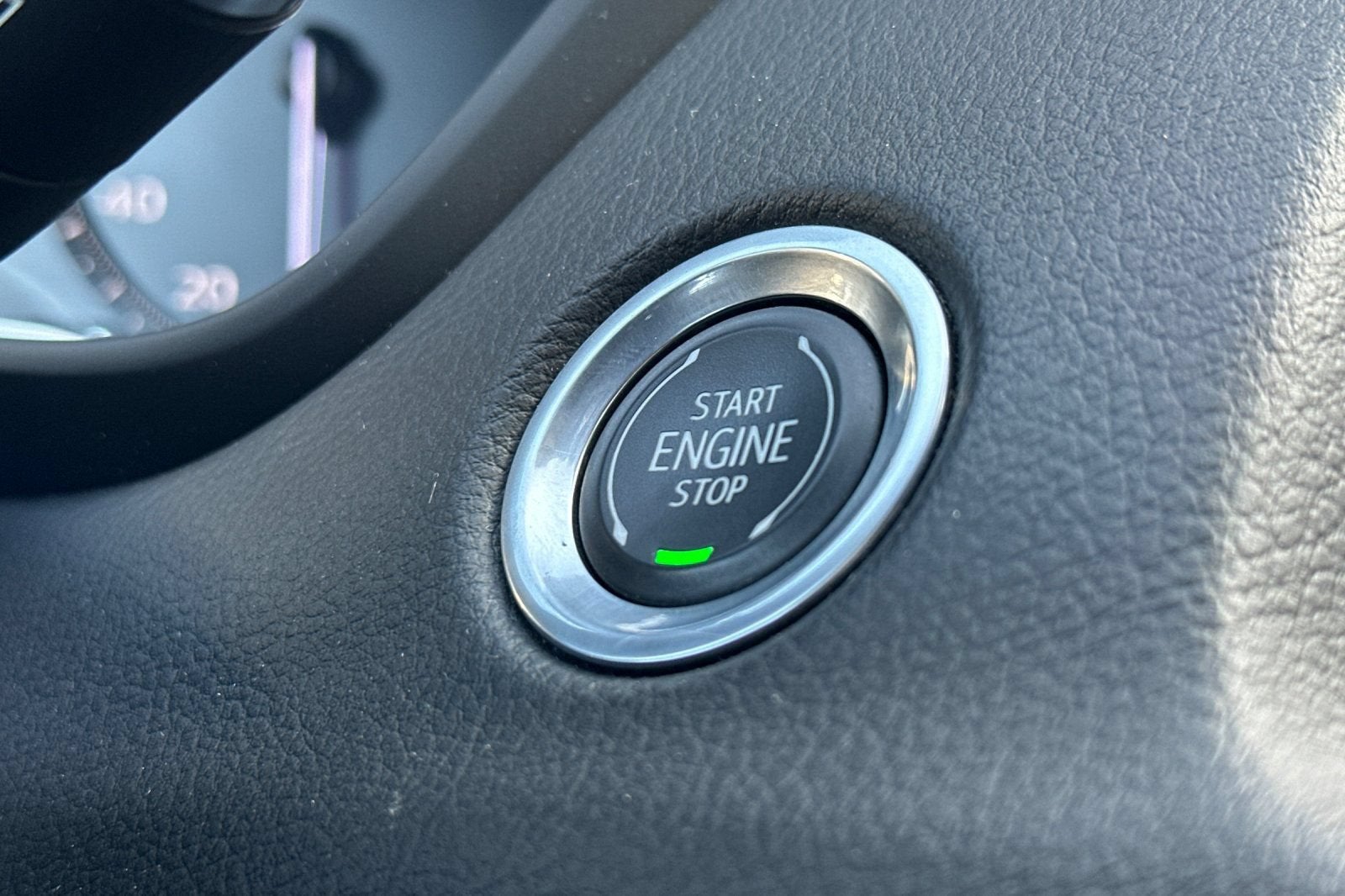 2023 Cadillac XT4 FWD Premium Luxury