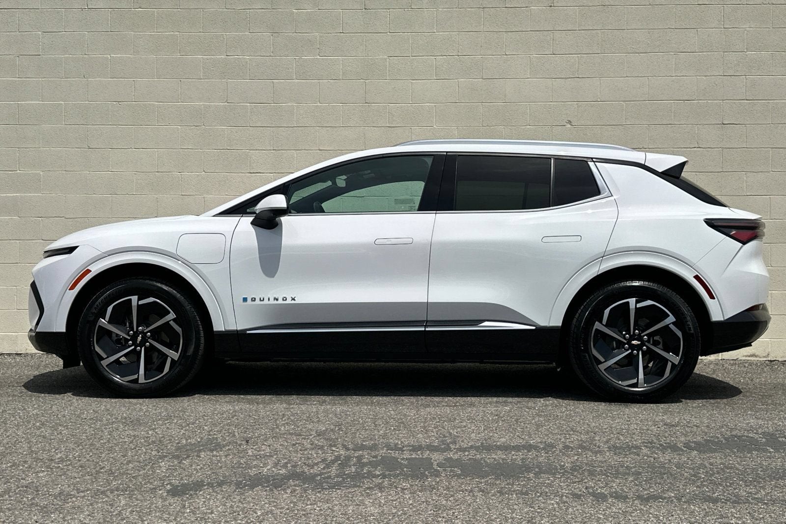 2024 Chevrolet Equinox EV 2LT