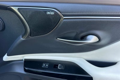 2023 Lexus ES ES 350 F SPORT Handling