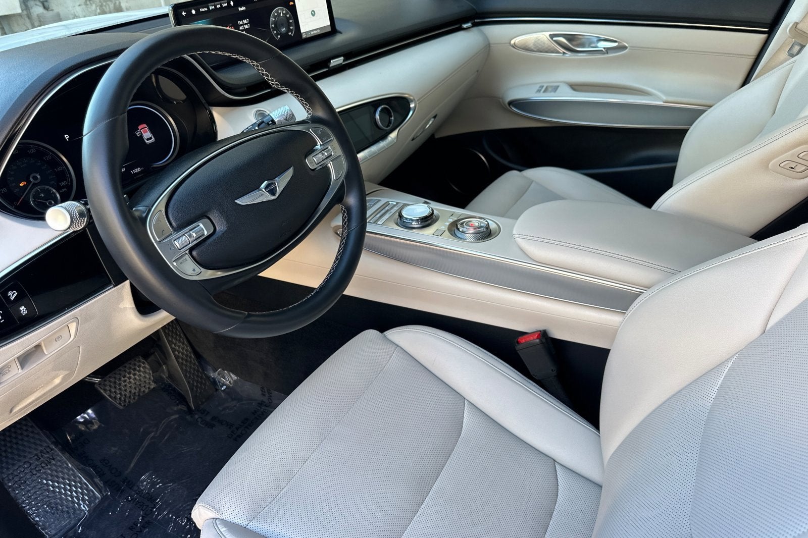 2024 Genesis GV70 2.5T