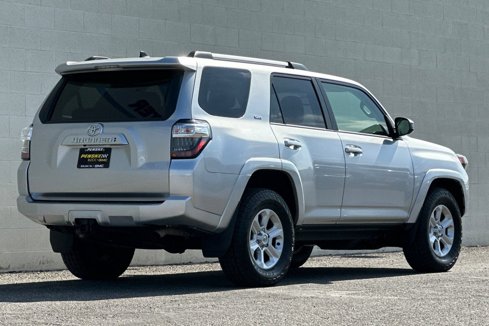 2024 Toyota 4Runner SR5
