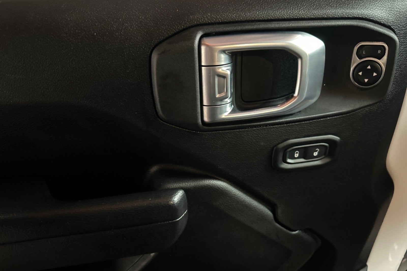 2021 Jeep Wrangler Unlimited Willys Sport