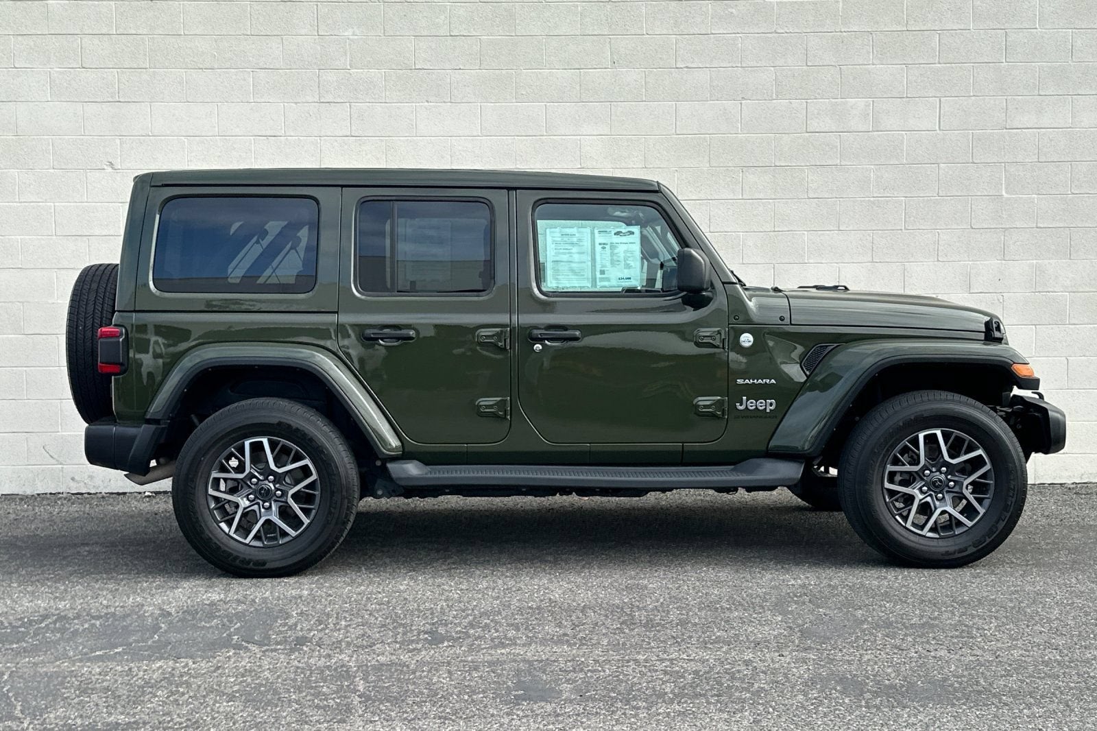 2024 Jeep Wrangler Sahara