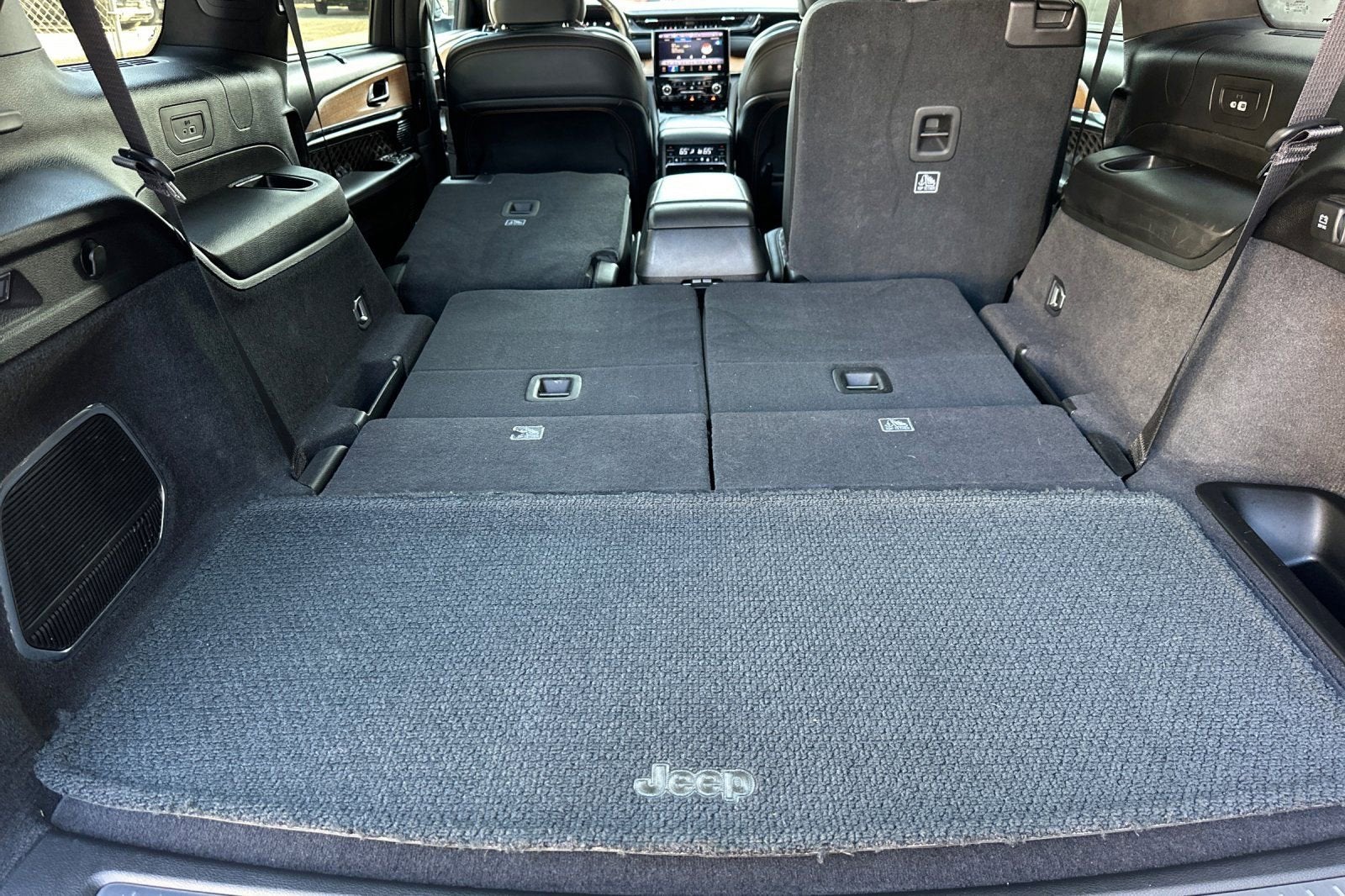 2023 Jeep Grand Cherokee L Summit Reserve