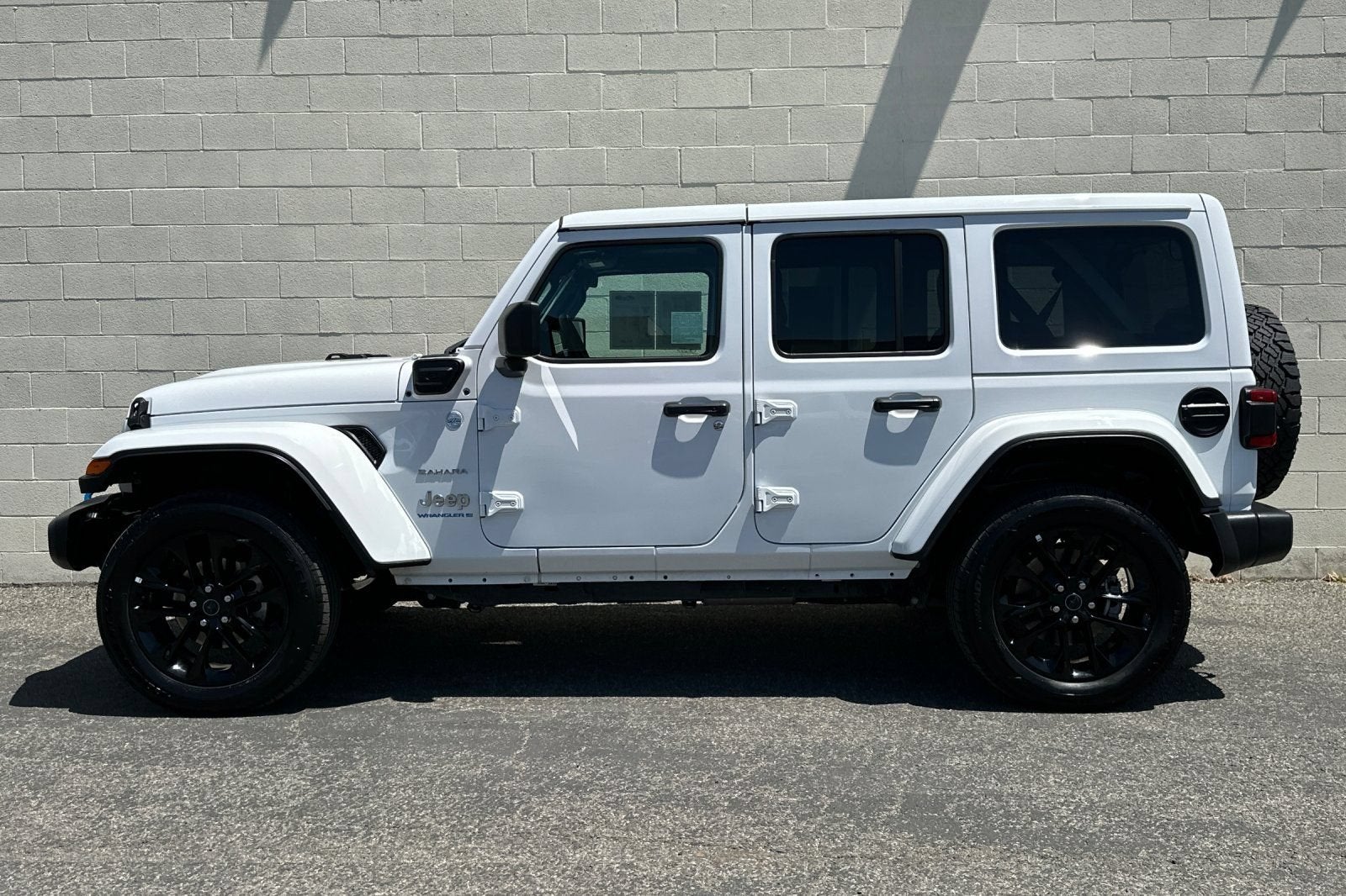 2024 Jeep Wrangler 4xe Sahara