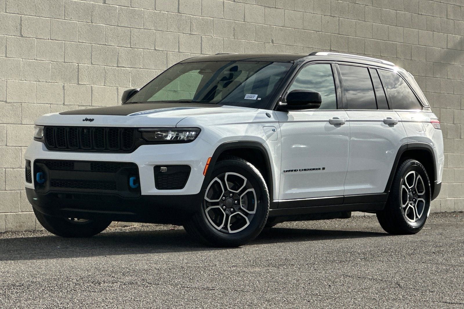 2023 Jeep Grand Cherokee 4xe Trailhawk