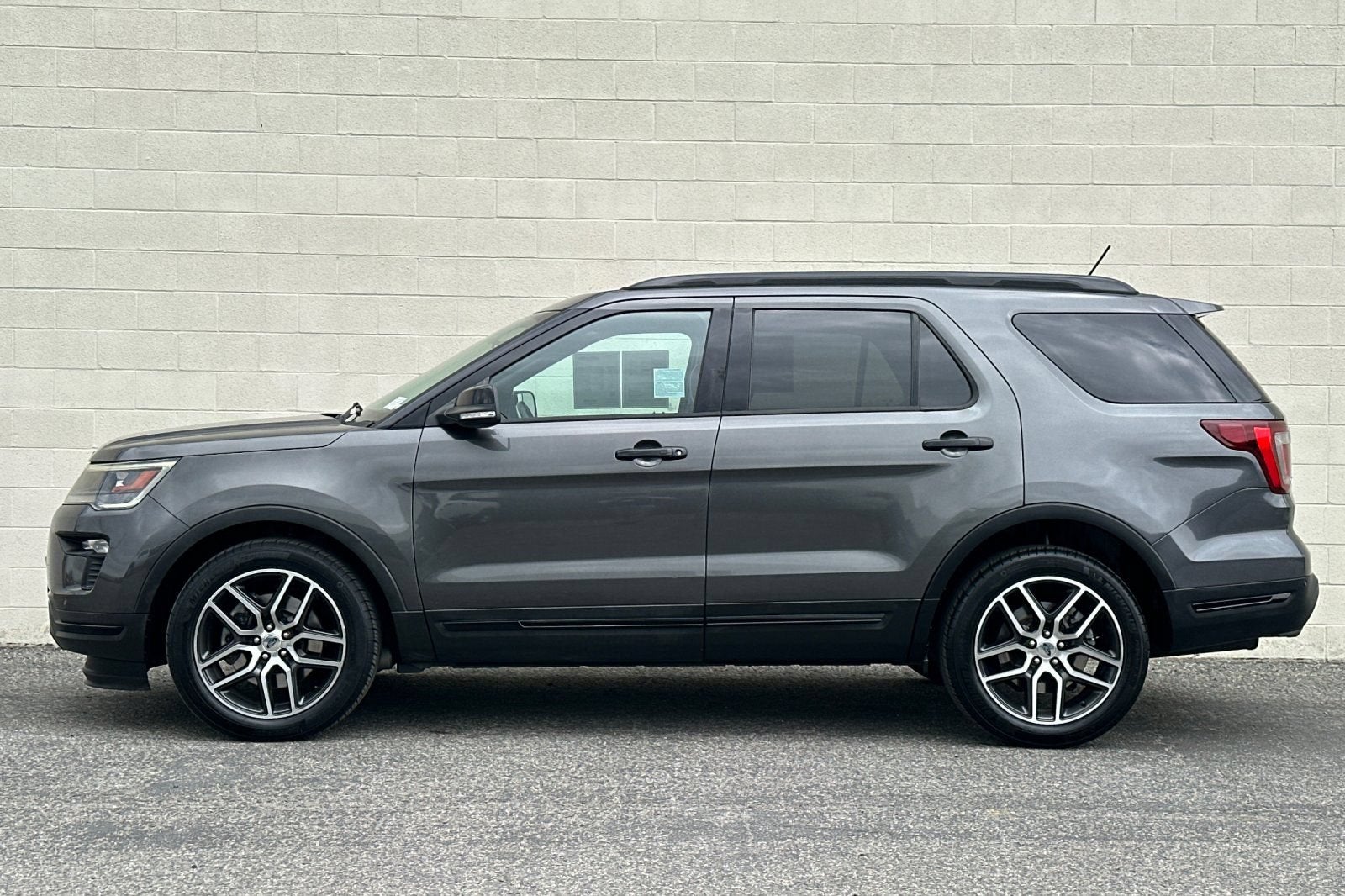 2019 Ford Explorer Sport
