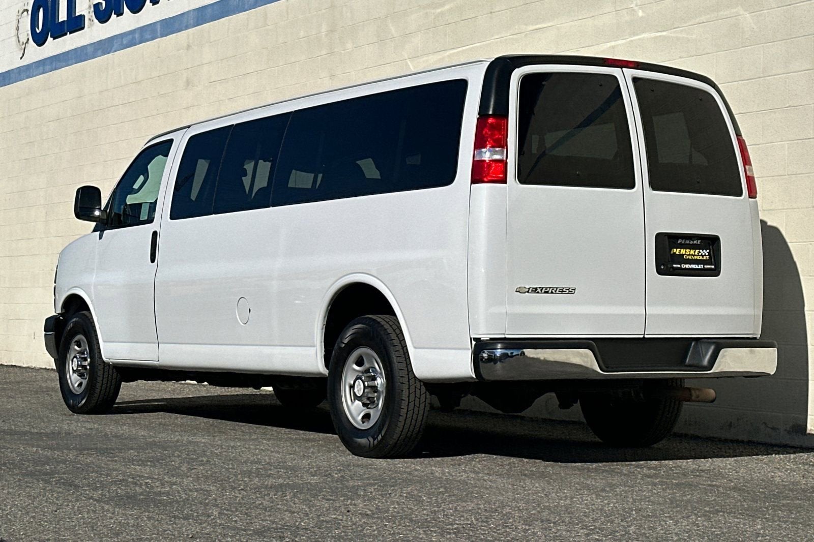 2019 Chevrolet Express Passenger 3500 LT