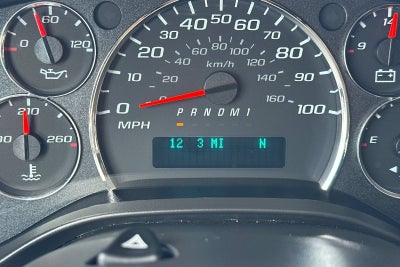 2025 Chevrolet Express Passenger 1LT