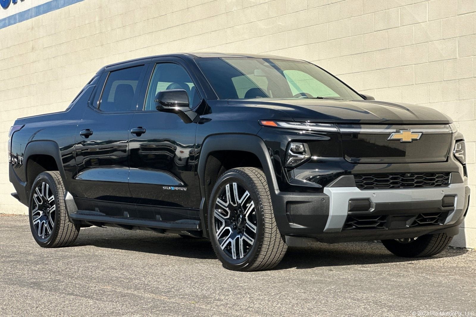 2026 Chevrolet Silverado EV LT - Standard Range