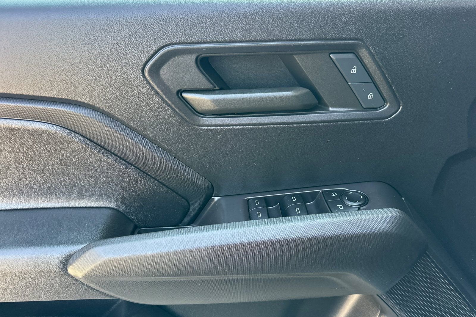 2023 Chevrolet Colorado WT