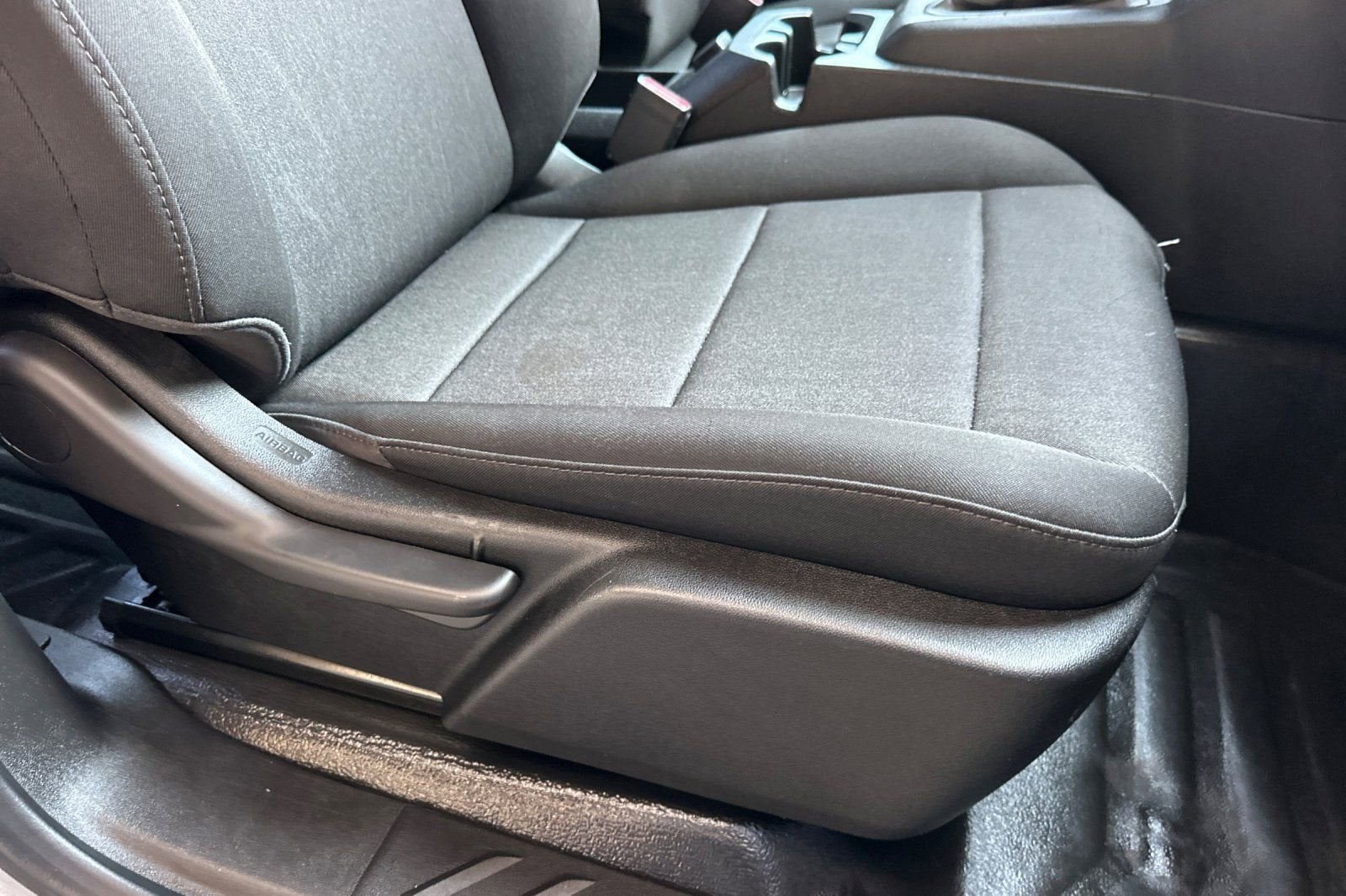 2023 Chevrolet Colorado WT