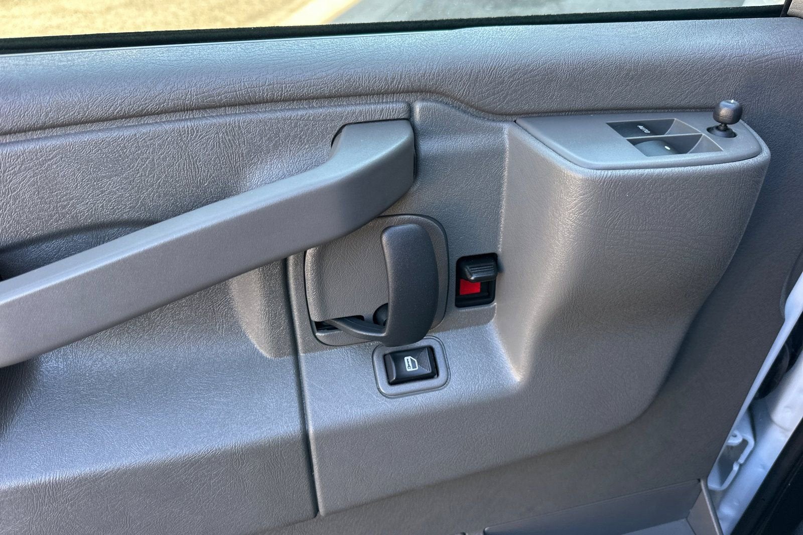 2024 Chevrolet Express Cargo 2500 WT