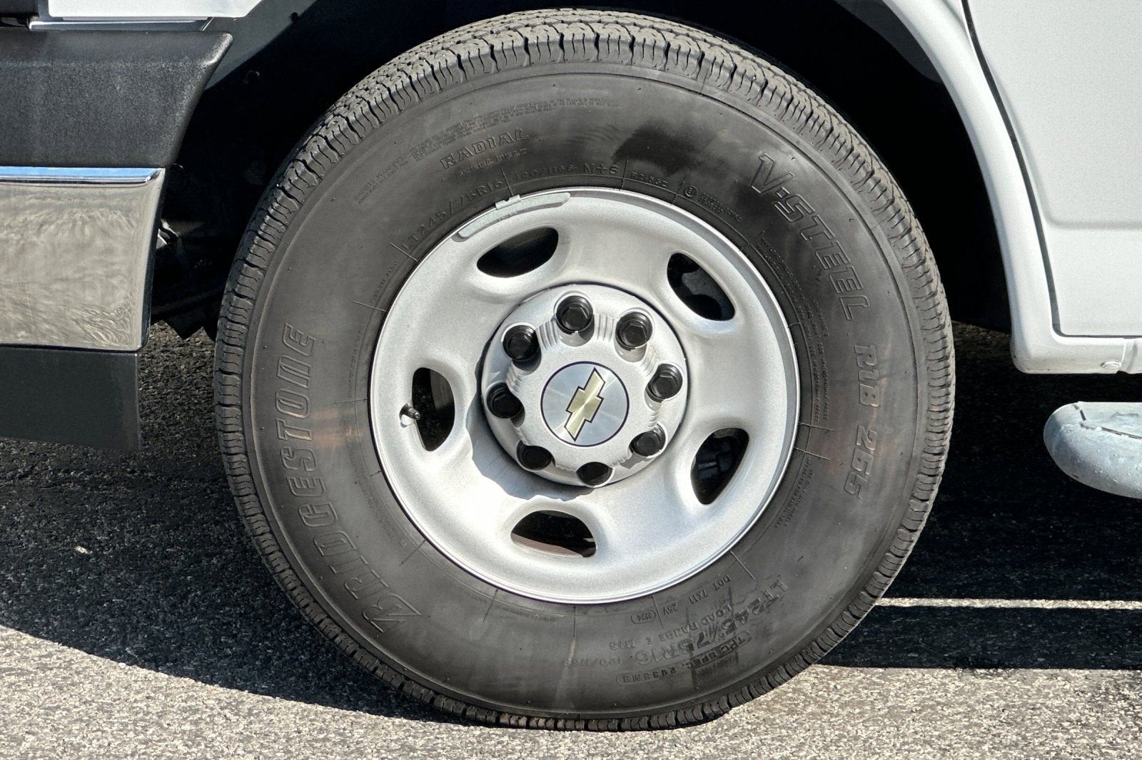 2024 Chevrolet Express Cargo 2500 WT