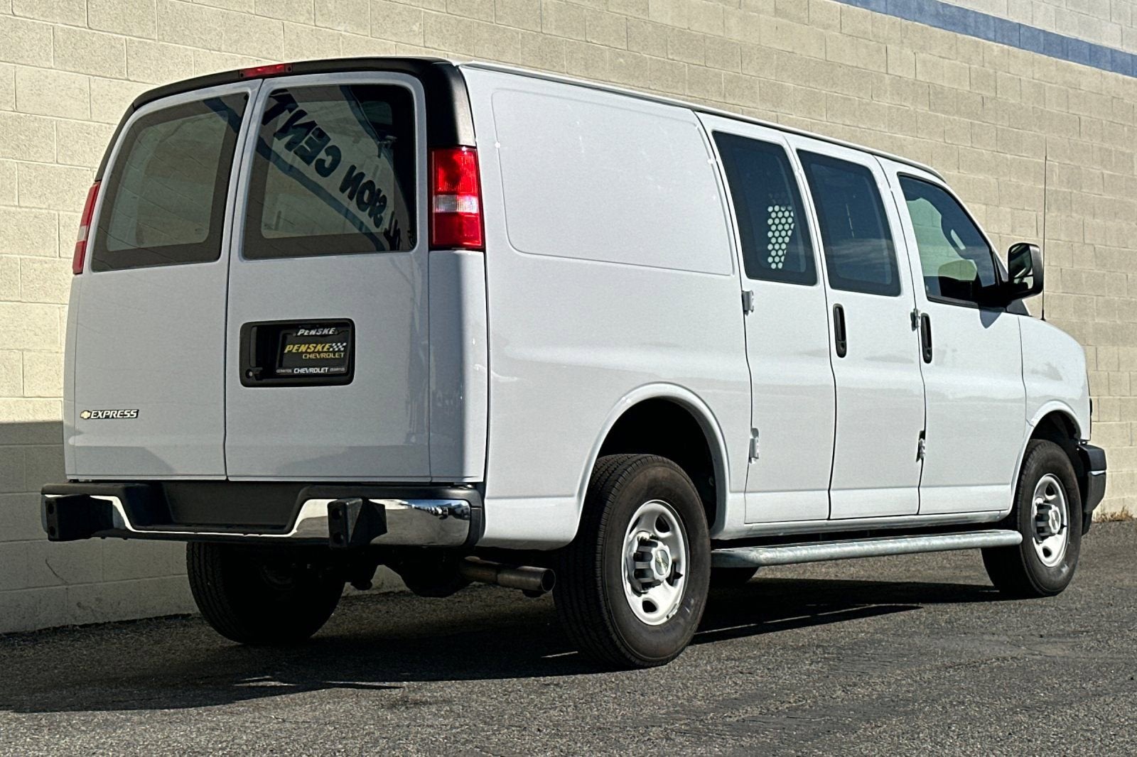 2024 Chevrolet Express Cargo 2500 WT