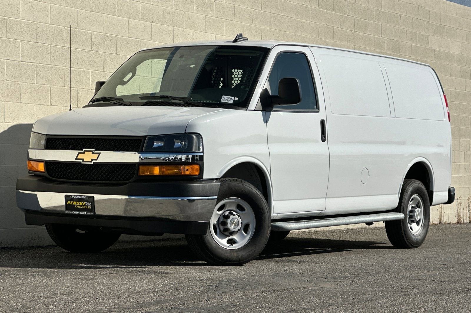 2024 Chevrolet Express Cargo 2500 WT
