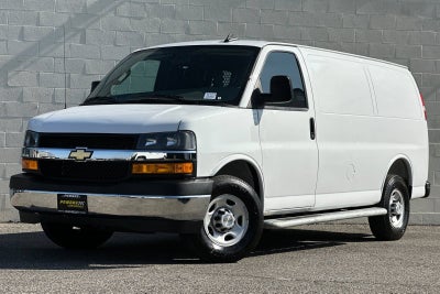 2025 Chevrolet Express Cargo WT