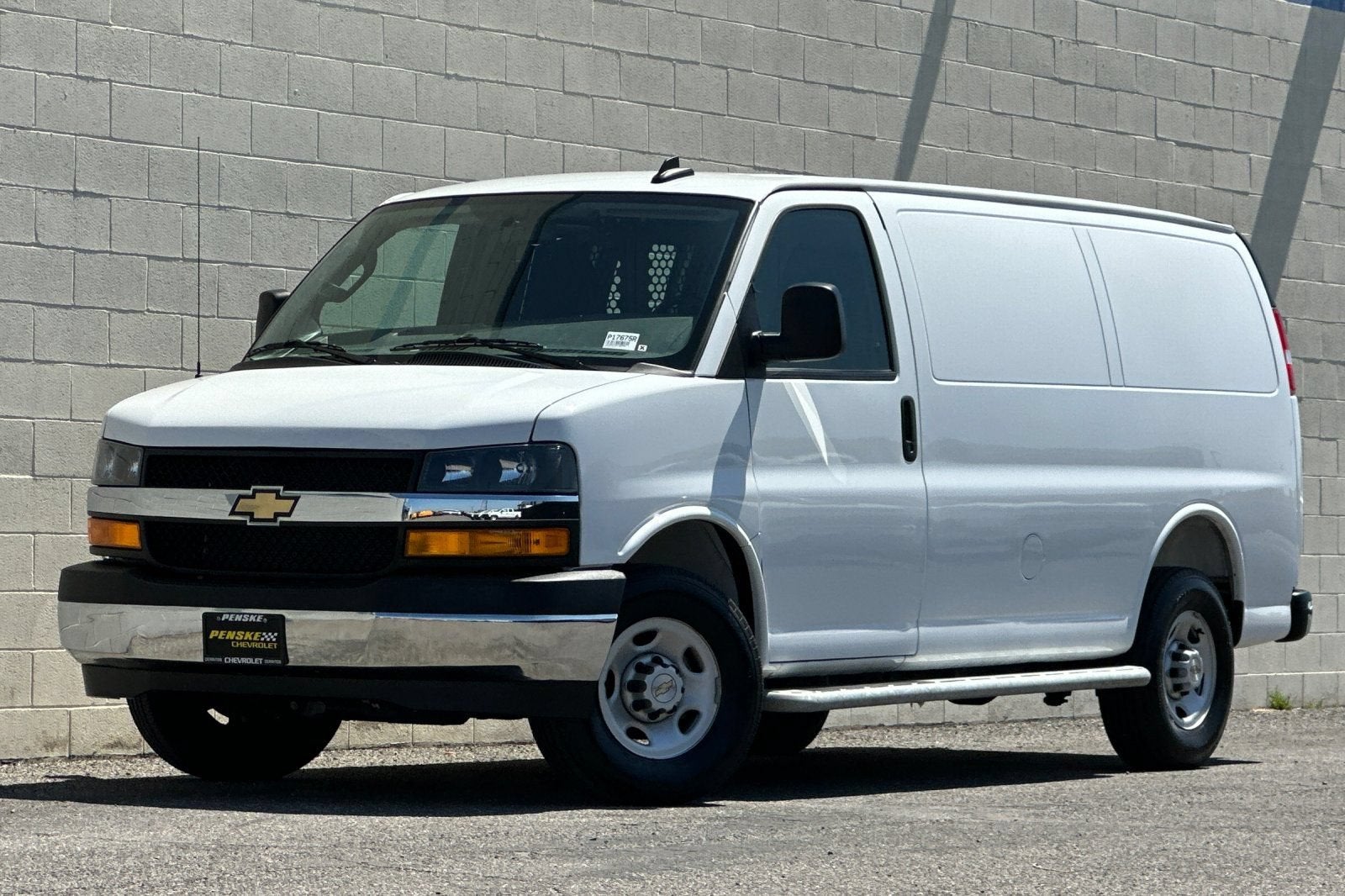 2025 Chevrolet Express Cargo WT