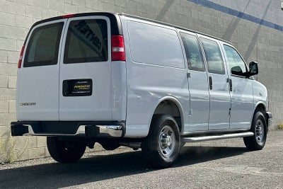 2025 Chevrolet Express Cargo WT