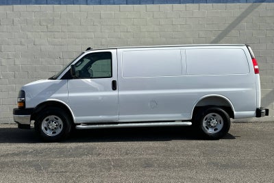 2025 Chevrolet Express Cargo WT