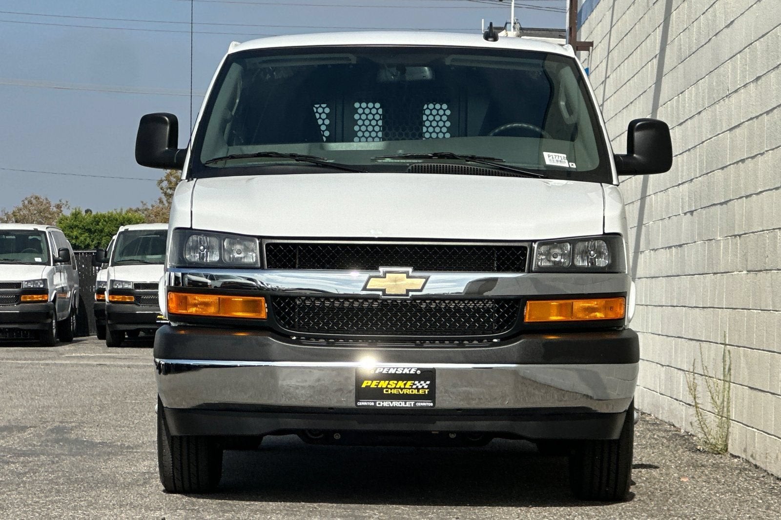 2025 Chevrolet Express Cargo WT