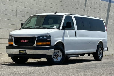 2025 GMC Savana Passenger LT